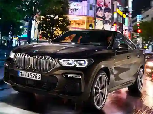 遊戲BMW X6 M50I在線