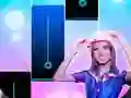 遊戲Ana emilia Piano Tiles在線