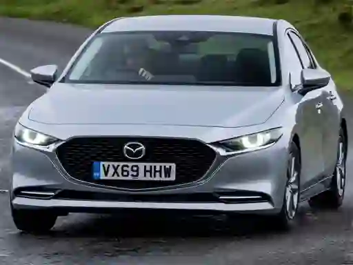 遊戲Mazda 3 Sedan在線