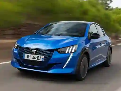 遊戲Peugeot E-208在線
