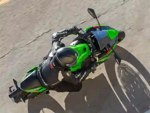 遊戲Kawasaki Ninja 650在線