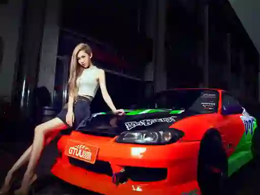 遊戲Girls and Cars在線