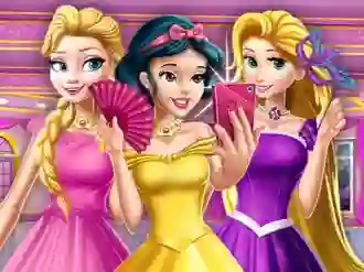 遊戲Princesses At Masquerade在線