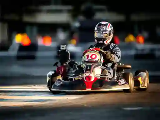 遊戲Kart Karting在線