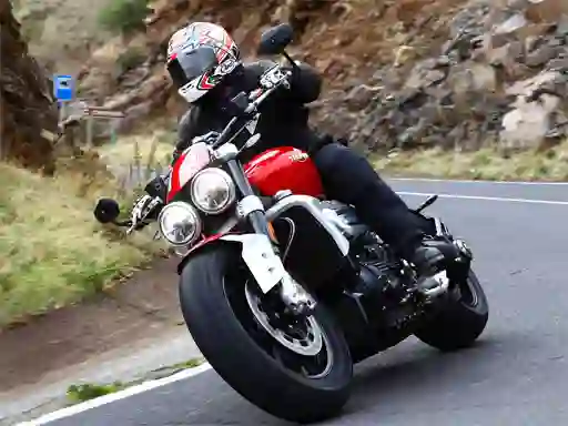 遊戲Triumph Rocket 3在線